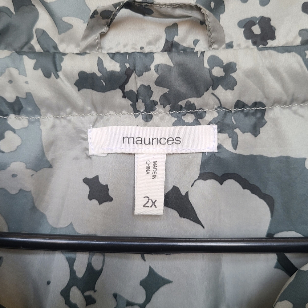 Maurice's Camo Zip Up Windbreaker 2X - Picture 3 of 10